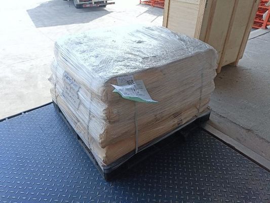 Un buon prezzo. Transparent Solid Acrylic Resin with High UV Resistance and Low Coefficient of Friction for Durable Applications in linea