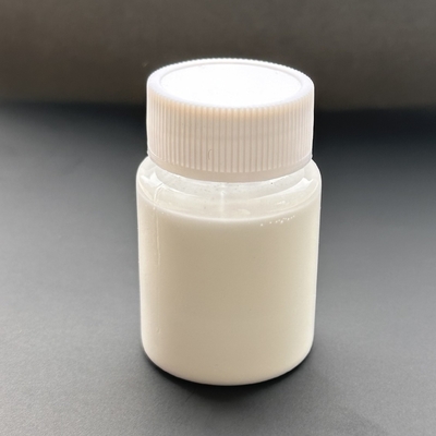 Un buon prezzo. Buona lubrificazione Emulsione di paraffina economica antiaderente utilizzata per l'impermeabilizzazione di tessuti e carta speciale in linea