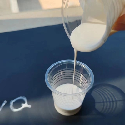 Un buon prezzo. Alta resistenza all'usura Buona levigatezza Emulsione di cera di polietilene per inchiostri a base d'acqua in linea