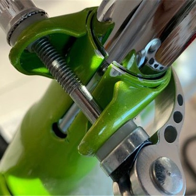 Un buon prezzo. Resina di alchide a base d'acqua del contenuto di solidi elevato per pittura anticorrosiva in linea